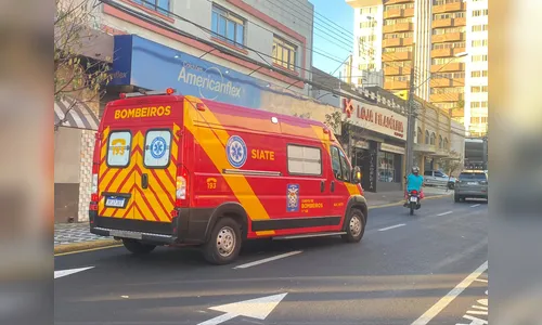 Idosa de 82 anos é atropelada na Rua Ponta Grossa