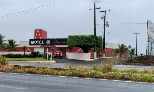 Fogo em maquinário de motel mobiliza bombeiros na BR-376