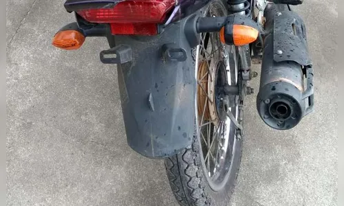 Motocicleta é danificada e tem placa furtada em Ivaiporã