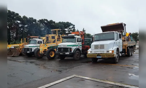 Paraná envia maquinário para desobstruir rodovias do RS