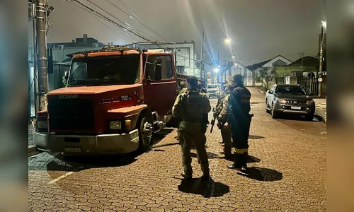 PF apreende 124 kg de skunk em caminhão em uma base de resgate do RS