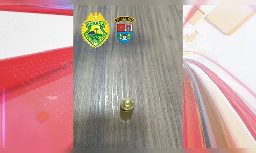 Rapaz saca arma e dispara para o alto no centro de Arapongas
