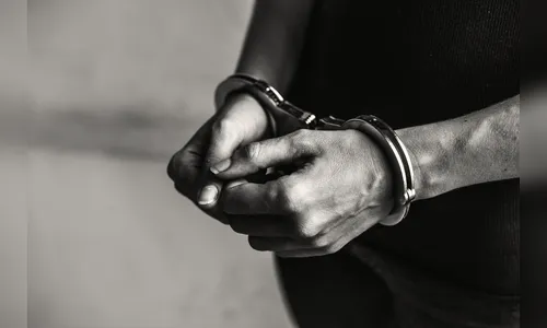 PM cumpre mandado judicial e prende homem em Arapongas