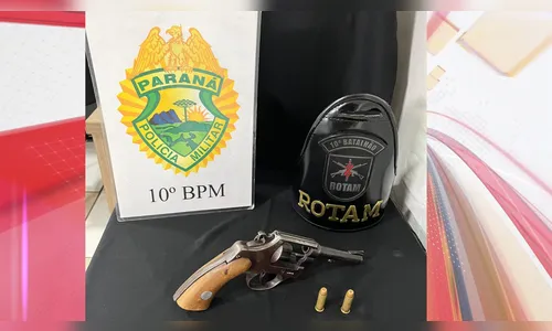 PM localiza revólver e homem é preso por posse ilegal de arma de fogo
