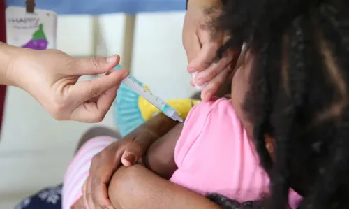 Projeto que institui vacinação nas escolas vai à sanção de Lula