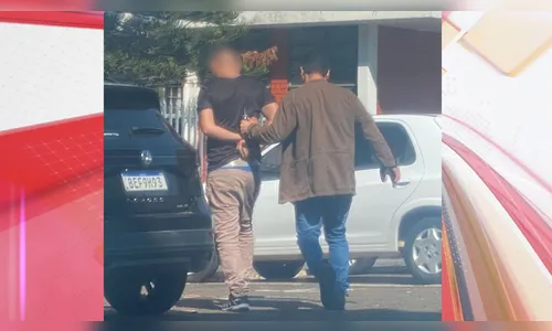 Homem de 29 anos resiste à prisão e agride dois policiais em Apucarana