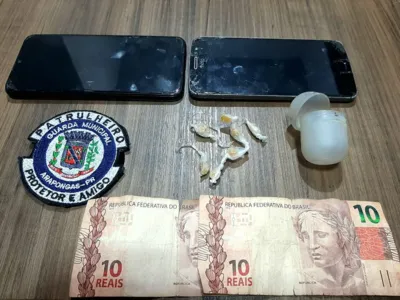 Também foram encontrados R$20 reais em espécie