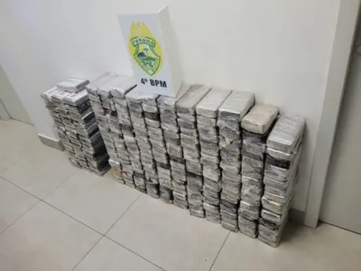 Todo o entorpecente foi apreendido e encaminhado à Delegacia de Polícia