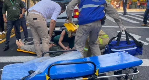 Vítima sofreu ferimentos leves e foi socorrida pelo Siate