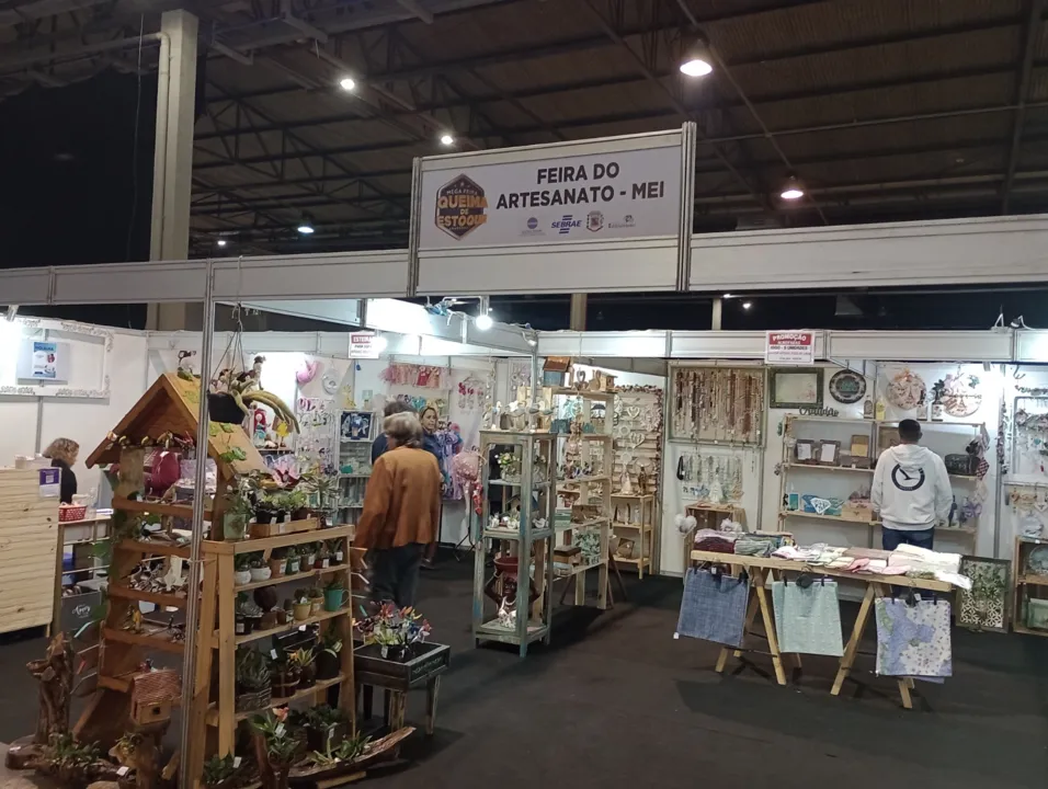 Artesãs de Arapongas comemoram faturamento dobrado em Mega Feira