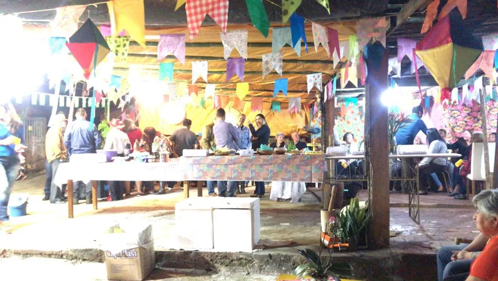 Festa junina é realizada pela família Prates todo dia 23 de junho