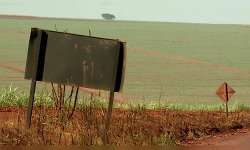Placas de sinalização são furtadas na área rural em Cruzmaltina