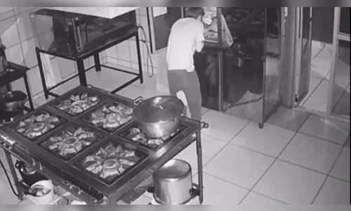 Ladrão invade restaurante e ataca geladeira durante furto no PR; veja