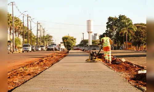 Avançam serviços para a duplicação da Rua Tico-Tico Rei em Arapongas