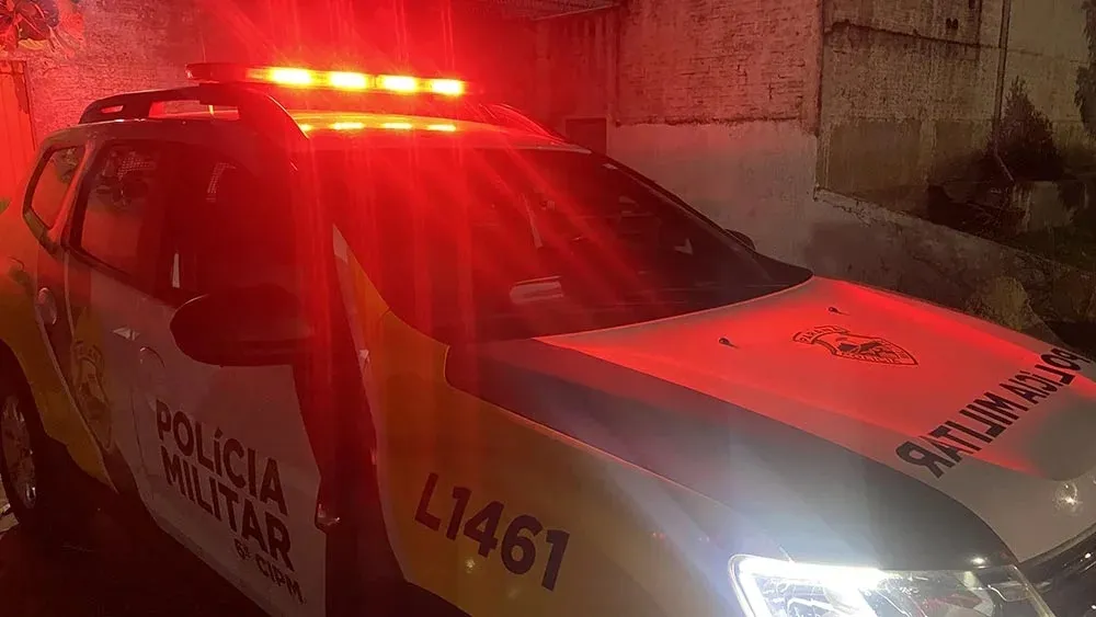 A PM atendeu a ocorrência na madrugada deste sábado