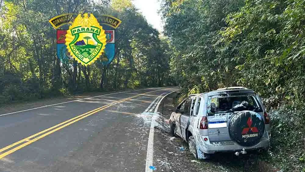 A colisão envolveu um Pajero TR4 e um Fiat Uno