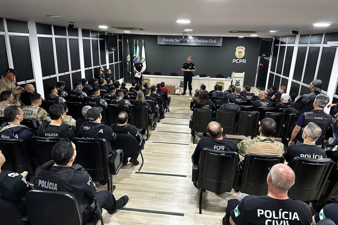 Ao todo 260 policiais participam da megaoperação