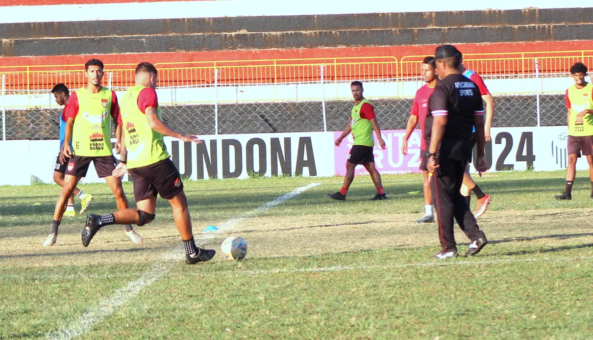 Apucarana Sports treina sob o comando de Toninho