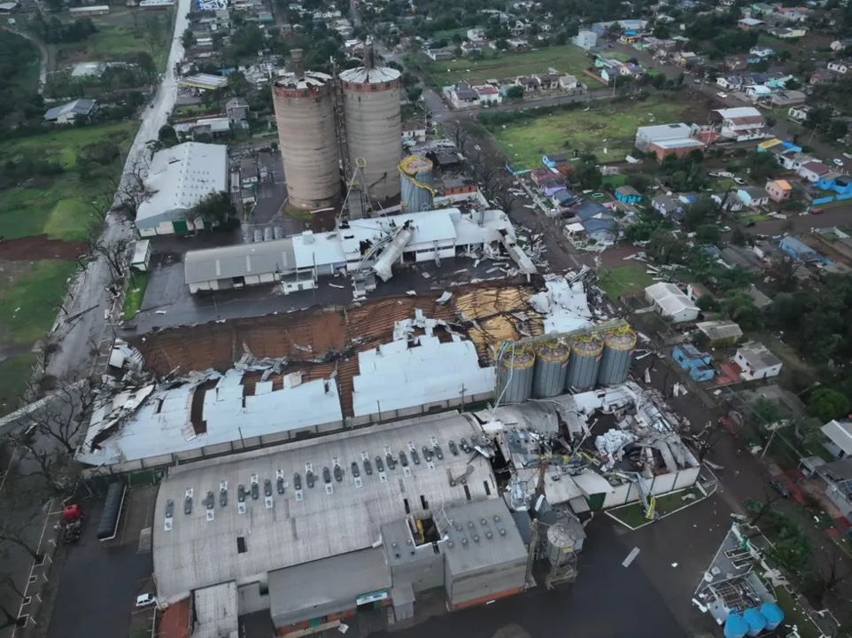 Em São Luiz Gonzaga, 400 pessoas ficaram desalojadas, uma ferida e cerca de 15 mil foram afetadas