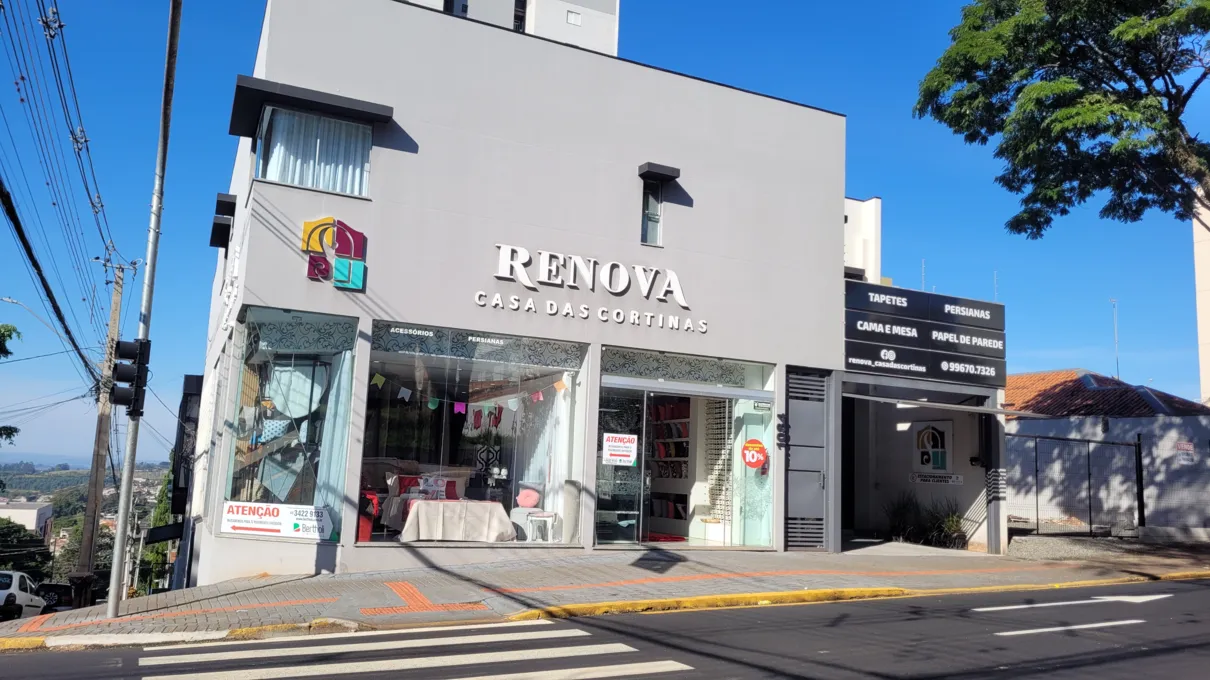 Esquina com - Rua. Dr. Nagib Daher, R. Clóvis da Fonseca, 1084 - Centro, Apucarana