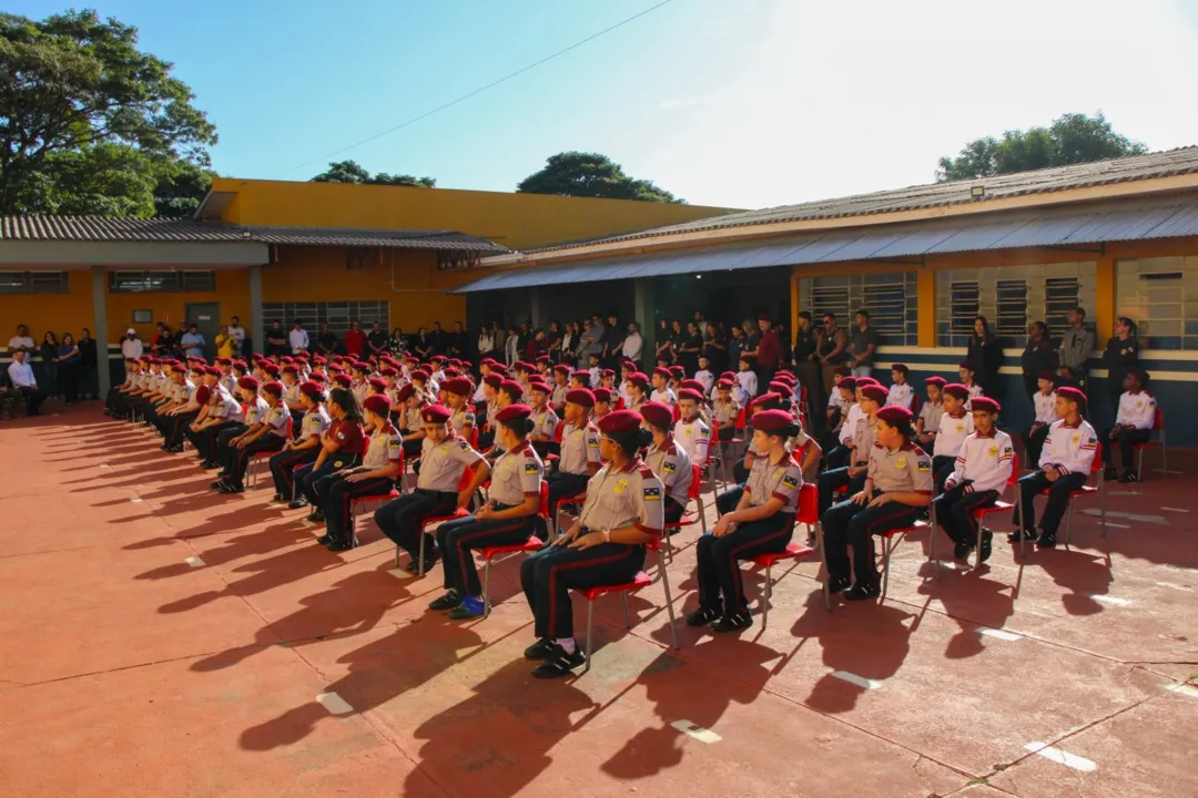 Estudantes recepcionaram convidados