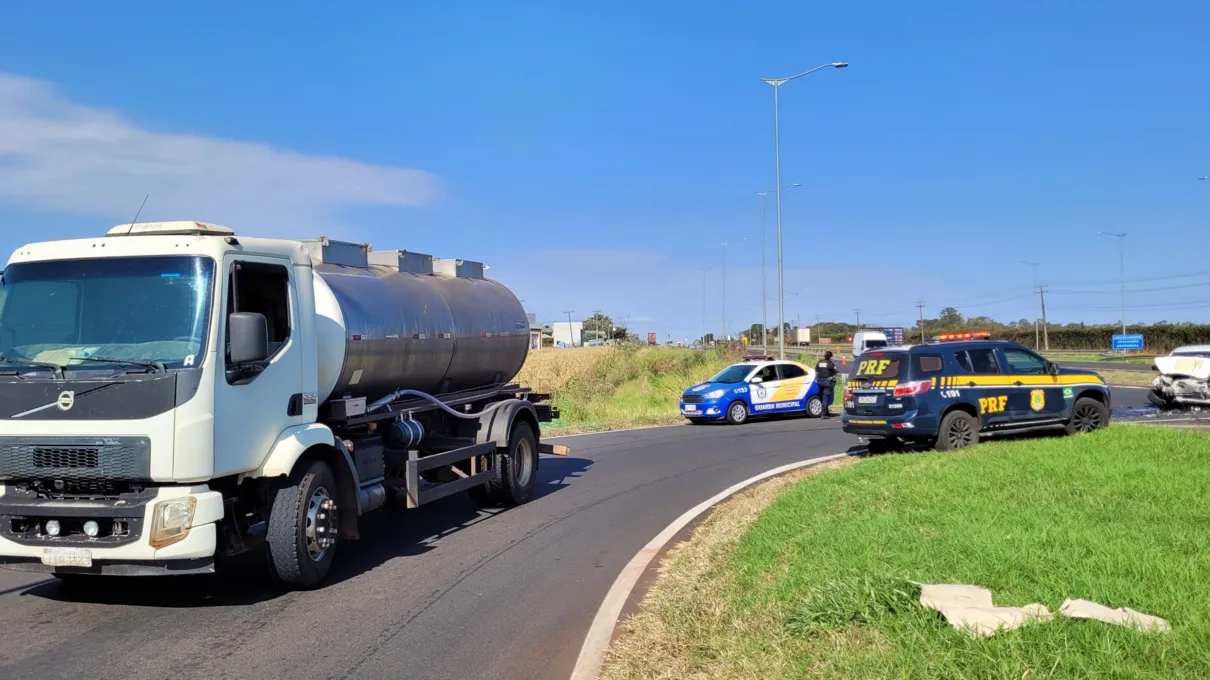 Motorista possuía um mandado de prisão em aberto