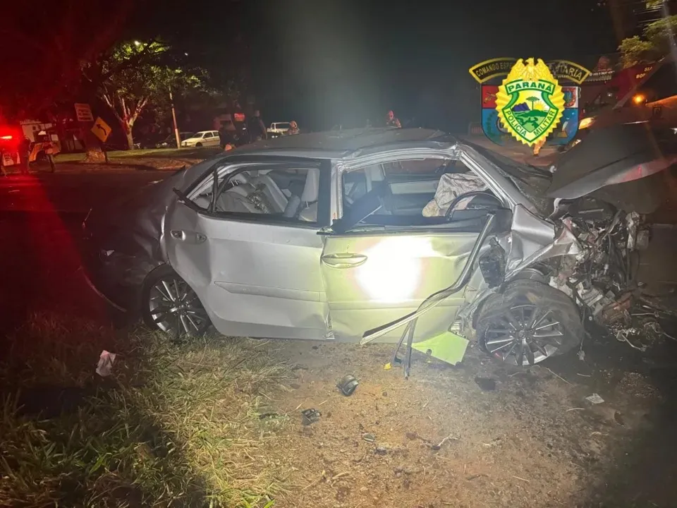 O bebê e a mulher ocupavam o Toyota Corolla