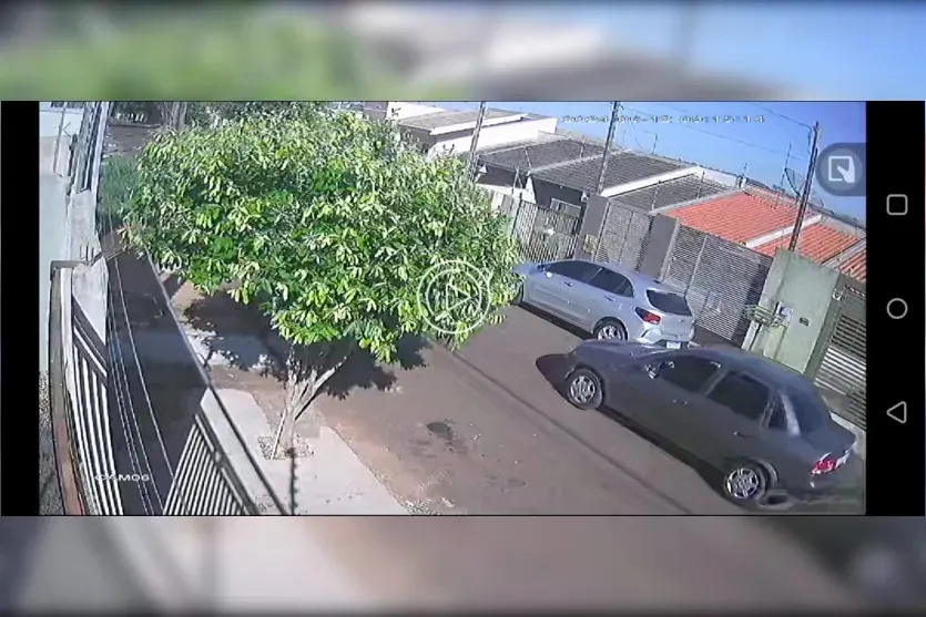 Veículo foi flagrado por câmeras em vários locais de furtos na cidade, segundo a PM