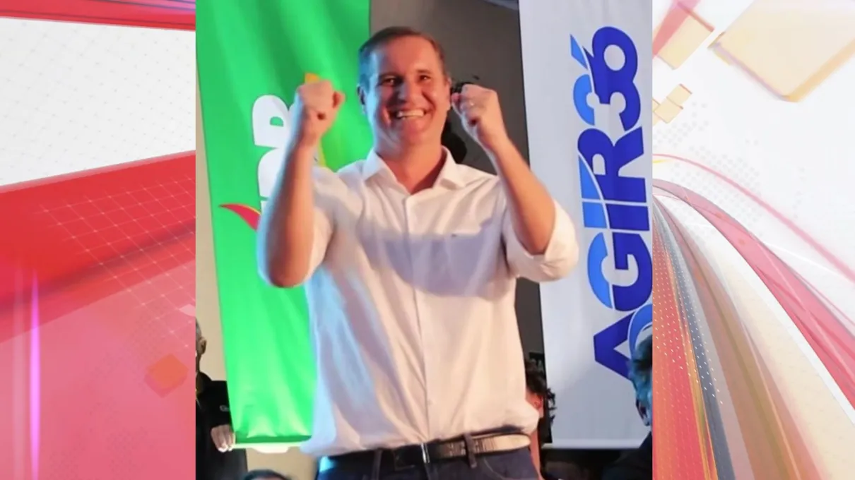 Vereador Recife imita gesto de Gabigol o lançamento da pré-campanha