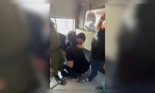 Emocionante! Veja momento em que refém do Hamas encontra pai
