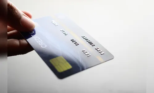 Bandidos tentam fazer pix e usar cartão após furto em Arapongas