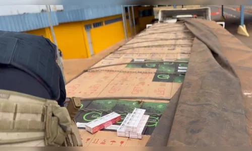 Operação apreende 450 mil maços de cigarros contrabandeados no PR