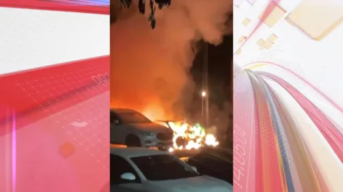 Carro de luxo pegou fogo em Umuarama, no noroeste do Paraná