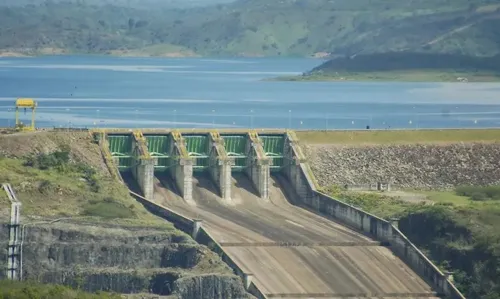 Conta de luz ficará mais cara; governo aciona bandeira amarela para tarifas de energia de julho.