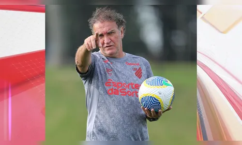 Athletico anuncia saída do técnico Cuca após empate com o Corinthians