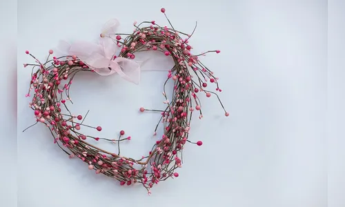 Veja 10 poemas de amor para compartilhar no Dia dos Namorados