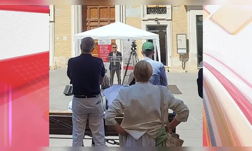 Em Roma, políticos ocupam as praças. E em Apucarana?