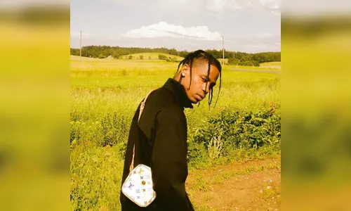 Rapper Travis Scott promove time brasileiro em turnê; saiba qual