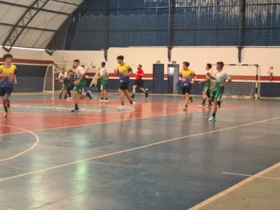 Handebol masculino “A” e “B” do Colégio São José se classificaram