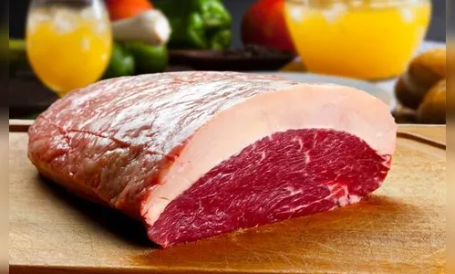 Mulher é flagrada furtando peças de picanha em mercado de Apucarana