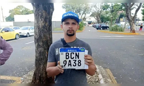 Motoentregador é roubado e extorquido por falsos policiais