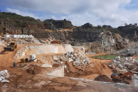 Mineração Fiorese, em Rio Branco do Sul: cidade se destaca na extração mineral