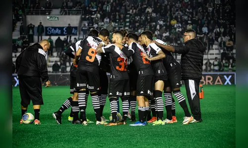 Vasco é derrotado pelo Juventude e vê crise aumentar no Brasileirão