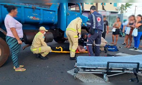 Motociclista fica ferida após batida com caminhão em Apucarana