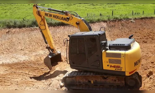 Escavadeira hidráulica é furtada em zona rural de Apucarana