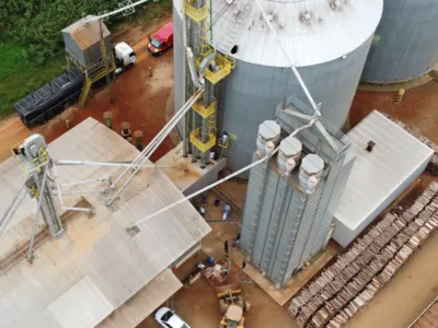 Silo onde ocorreu o acidente às margens da BR-376