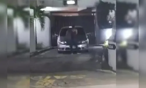 Mulher pega companheiro e amante em motel no Dia dos Namorados; vídeo