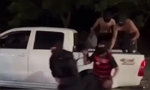 Grupo simula assalto a banco e vai parar na polícia; veja o vídeo