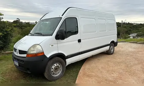 Motorista de van é feito refém por quase 6 horas após roubo na BR-376