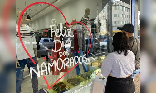 Dia dos Namorados aquece vendas no comércio de Apucarana